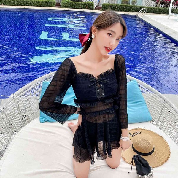 split swimsuit women's two piece suit covering belly and showing thin conservative 2021 new korean style spring swimming suit, White;black
split swimsuit women's two piece suit covering belly and showing thin conservative 2021 new korean style spring swimming suit, White;black