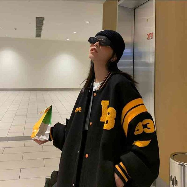 women's suits & blazers 2021 female jacket autumn and winter korean version of loose plus veet thick student sweater in uniform basebal, White;black
women's suits & blazers 2021 female jacket autumn and winter korean version of loose plus veet thick student sweater in uniform basebal, White;black