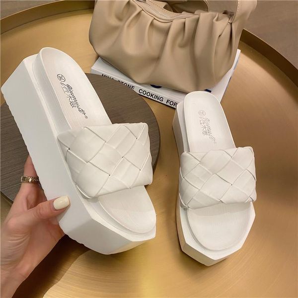 slippers outside solid knitted slip on pu women flip flops shoes woman platform sandals weave vacation muffins slides femme 2021, Black
slippers outside solid knitted slip on pu women flip flops shoes woman platform sandals weave vacation muffins slides femme 2021, Black