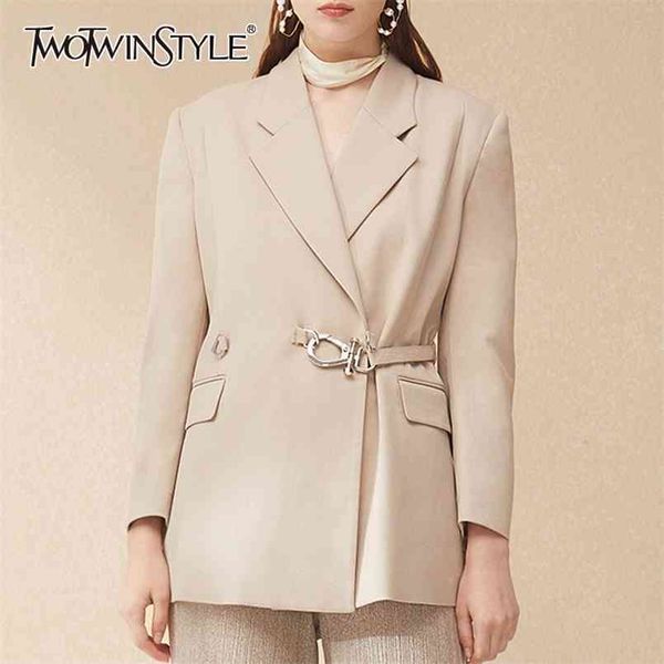 white patchwork metal button blazer for women notched long sleeve casual blazers female spring fashion clothes 210524, White;black
white patchwork metal button blazer for women notched long sleeve casual blazers female spring fashion clothes 210524, White;black