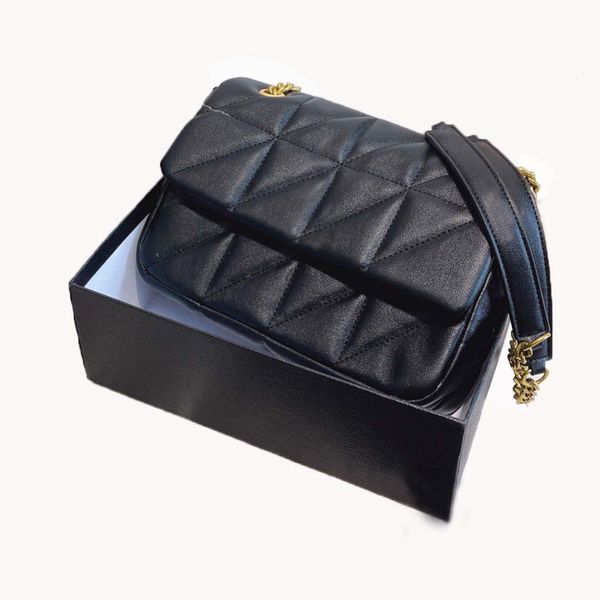 designer shoulder bag pu leather ladies handbag 2021 new fashion chain women's handbags messenger bags two colors optional
designer shoulder bag pu leather ladies handbag 2021 new fashion chain women's handbags messenger bags two colors optional