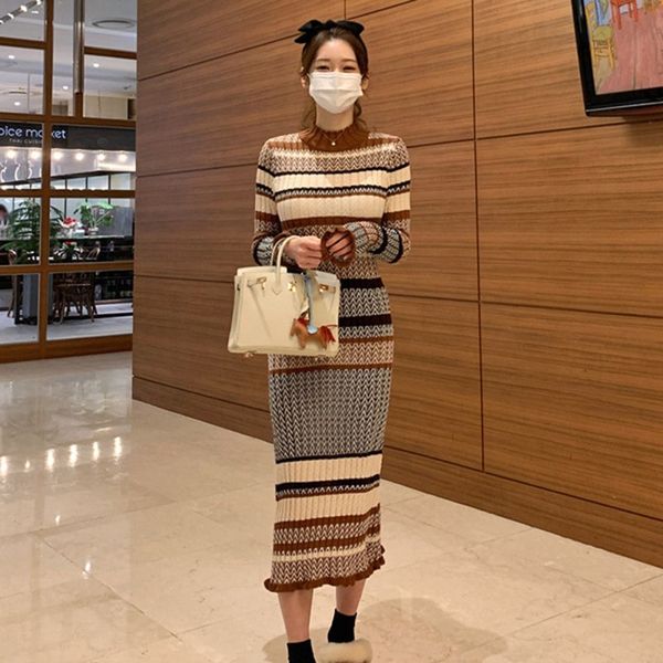 fall winter elegant sweater dress women elegant office lady half turtleneck flare sleeve colorful striped slim knitted dress 210514, Black;gray
fall winter elegant sweater dress women elegant office lady half turtleneck flare sleeve colorful striped slim knitted dress 210514, Black;gray