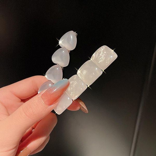hair clips & barrettes 2021 korean fashion white clip heart and square shape wedding accessoires simplee design hairclip jewelry, Golden;silver
hair clips & barrettes 2021 korean fashion white clip heart and square shape wedding accessoires simplee design hairclip jewelry, Golden;silver
