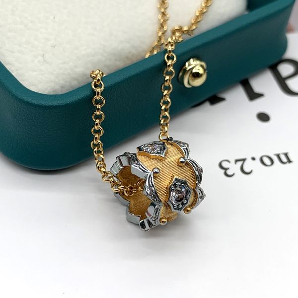 european and american light luxury 18k gold plated small waist necklace female ins simple geometric cylindrical diamond pendant temperament, Silver
european and american light luxury 18k gold plated small waist necklace female ins simple geometric cylindrical diamond pendant temperament, Silver