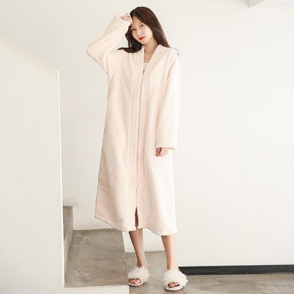 flannel bathrobe women home wear nightgown zipper warm kimono robes plus size women's sleepwear, Black;red
flannel bathrobe women home wear nightgown zipper warm kimono robes plus size women's sleepwear, Black;red