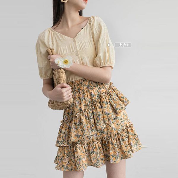 skirts chiffon skirt women 2021 summer floral girl student korean version high waist slim lotus leaf elastic a-line, Black
skirts chiffon skirt women 2021 summer floral girl student korean version high waist slim lotus leaf elastic a-line, Black