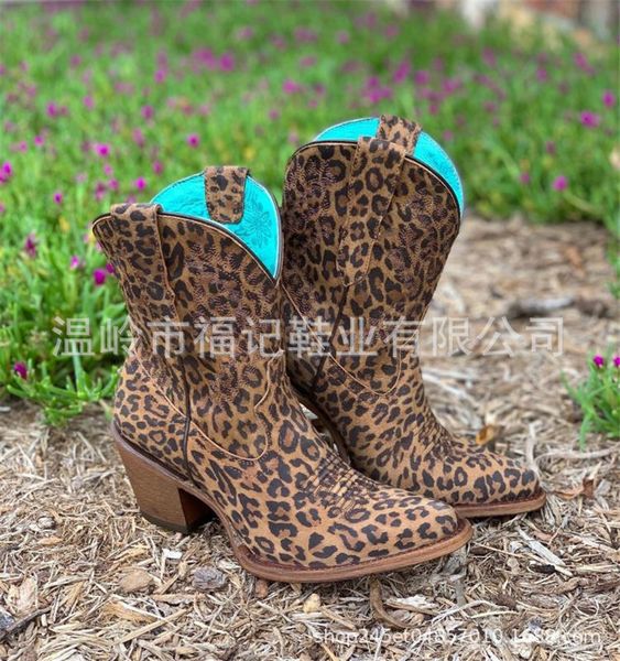 autumn / winter 2021 knight solid color medium tube artificial pu martin boots leopard print large, Black
autumn / winter 2021 knight solid color medium tube artificial pu martin boots leopard print large, Black