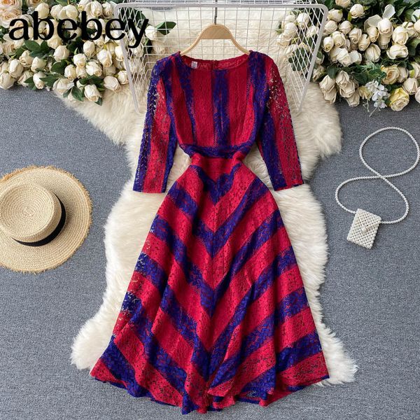 lace embroidery dress women korean half sleeve o neck a-line es spring retro fashion streetwear long 210512, Black;gray
lace embroidery dress women korean half sleeve o neck a-line es spring retro fashion streetwear long 210512, Black;gray