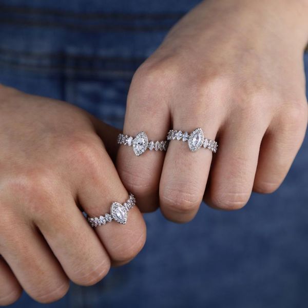 cluster rings iced out bling full cz engagement wedding ring for women 5a cubic ziriconia silver color, Golden;silver
cluster rings iced out bling full cz engagement wedding ring for women 5a cubic ziriconia silver color, Golden;silver