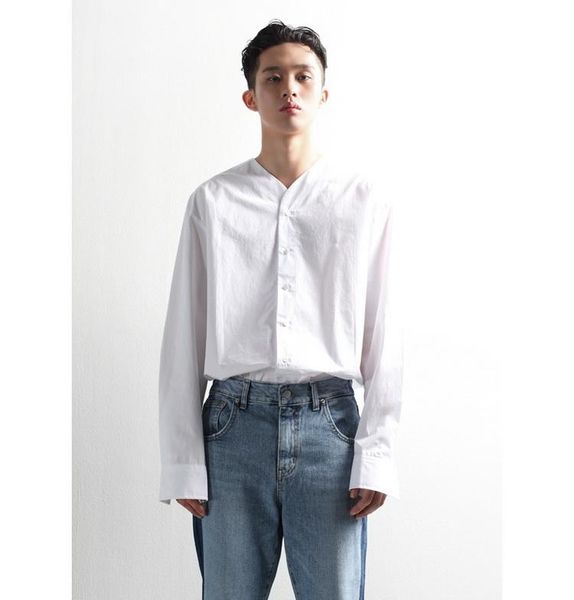 men's casual shirts 2021 spring long sleeve shirt retro fashion collarless temperament monochrome easy to match, White;black
men's casual shirts 2021 spring long sleeve shirt retro fashion collarless temperament monochrome easy to match, White;black