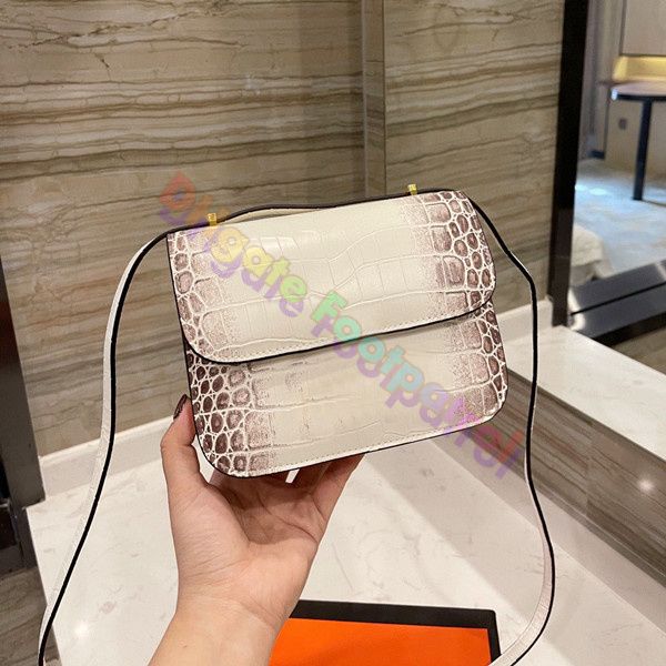 2021 classic stewardess bag fashion luxurys designers messenger bags shoulder handbag crossbody handbags purse leather wallet coin card hold
2021 classic stewardess bag fashion luxurys designers messenger bags shoulder handbag crossbody handbags purse leather wallet coin card hold