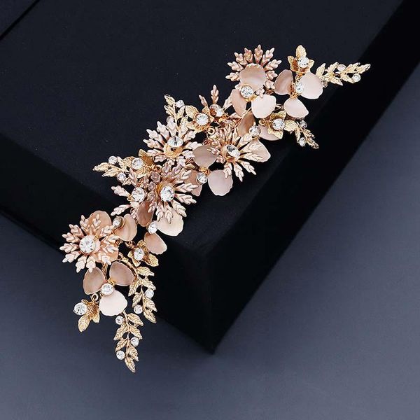 hair clips & barrettes handmade faux rhinestone hairpin retro gold flower leaves temperament bride wedding dress cheongsam accessories lb, Golden;silver
hair clips & barrettes handmade faux rhinestone hairpin retro gold flower leaves temperament bride wedding dress cheongsam accessories lb, Golden;silver