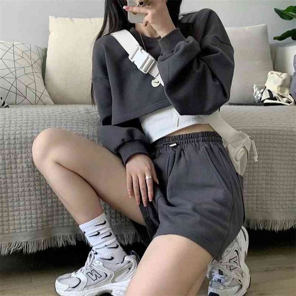 spring autumn loose short sweatshirt women's tracksuits fashion navel sports sweater solid color shorts 2-piece set 210607, White
spring autumn loose short sweatshirt women's tracksuits fashion navel sports sweater solid color shorts 2-piece set 210607, White