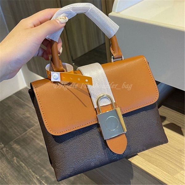 2021 luxury designers lady bags handbags vintage shoulder crossbody bag metal locks two-tone stitching fashion famous cross body handbag wom
2021 luxury designers lady bags handbags vintage shoulder crossbody bag metal locks two-tone stitching fashion famous cross body handbag wom