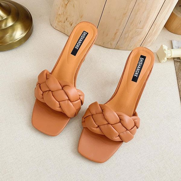 summer style slippers female high-heeled sandals and comfortable soles high-quality uppers for outdoor leisure, Black
summer style slippers female high-heeled sandals and comfortable soles high-quality uppers for outdoor leisure, Black
