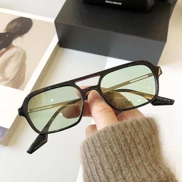 sunglasses 2021 polarized rectangular women men candy color retro driving, White;black
sunglasses 2021 polarized rectangular women men candy color retro driving, White;black