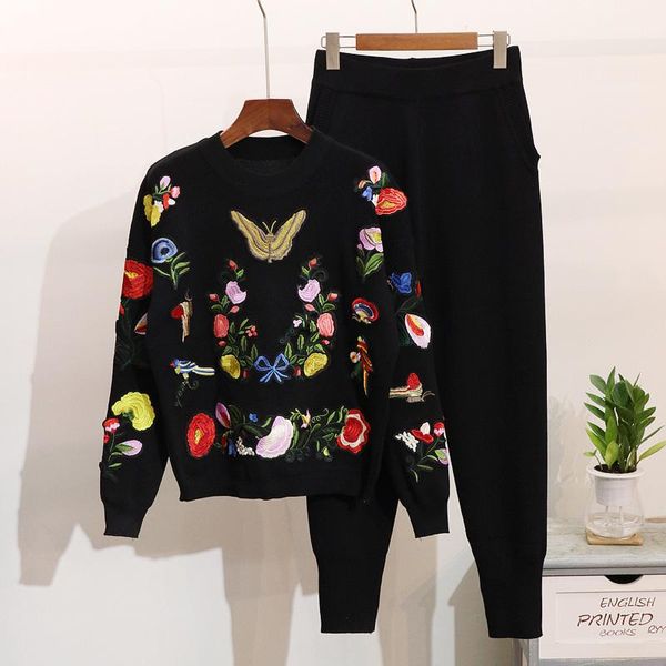 women's two piece pants high-end luxury knit pant suit 2021 fashion elegant tracksuit women embroidery sweater suits set 2, White
women's two piece pants high-end luxury knit pant suit 2021 fashion elegant tracksuit women embroidery sweater suits set 2, White