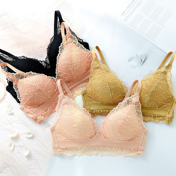 bras sets light underwear girl traceless gathered triangle cup rimless bra, Red;black
bras sets light underwear girl traceless gathered triangle cup rimless bra, Red;black