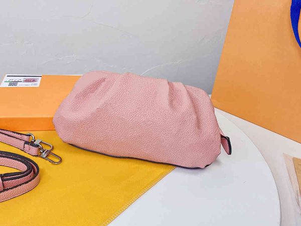 2021 luxury brand designer postman bags women's fashion classic shoulder bag with box size 24*12cmx5eo
2021 luxury brand designer postman bags women's fashion classic shoulder bag with box size 24*12cmx5eo
