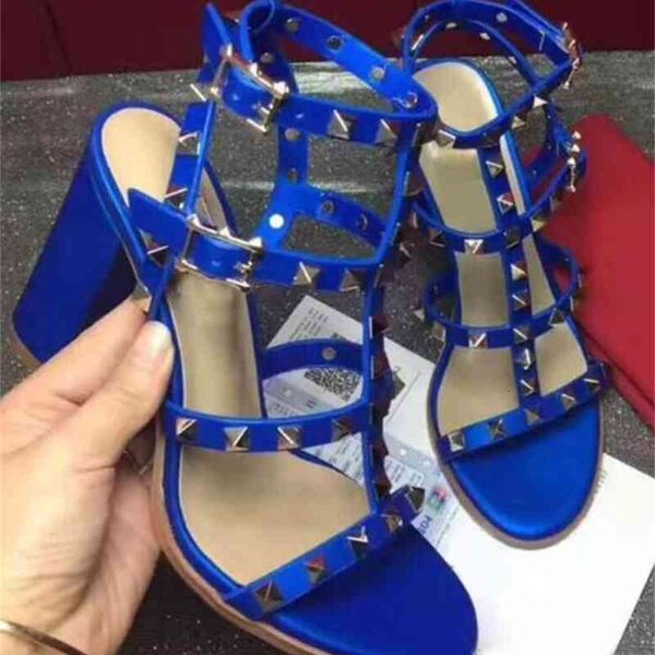 sandals high classic roman rivets 9.5cm thick heels open toe sandals women's shoes, Black
sandals high classic roman rivets 9.5cm thick heels open toe sandals women's shoes, Black