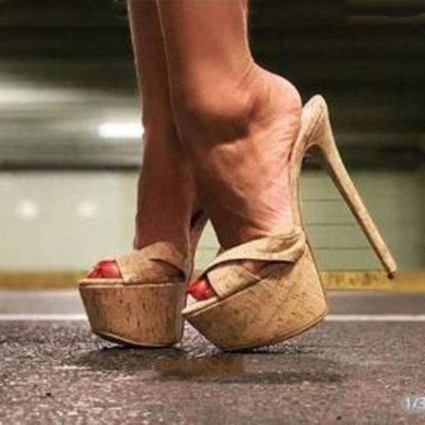 slippers and shofoo shoes,beautiful fashionable lady's sandals, about 4.5cm platform, 14.5cm high-heeled slippers, women's slip sc, Black
slippers and shofoo shoes,beautiful fashionable lady's sandals, about 4.5cm platform, 14.5cm high-heeled slippers, women's slip sc, Black