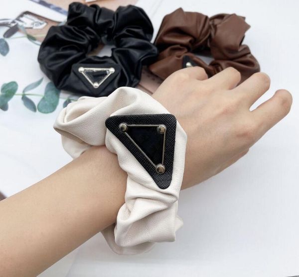 korea dongdaemun letter hair tie retro leather simple milk tea color gentle headdress female fast delivery, Pink
korea dongdaemun letter hair tie retro leather simple milk tea color gentle headdress female fast delivery, Pink