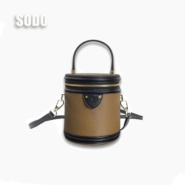 evening bags 2021 spring and summer fashion round bucket bag women's portable retro lunch box messenger cylinder
evening bags 2021 spring and summer fashion round bucket bag women's portable retro lunch box messenger cylinder