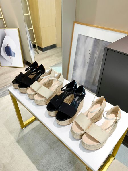 2022 newlassic 10cm high heeled sandals wedge heel luxury designer cowboy man woman shoes metal buckle for parties occupation sandal sh, Black
2022 newlassic 10cm high heeled sandals wedge heel luxury designer cowboy man woman shoes metal buckle for parties occupation sandal sh, Black