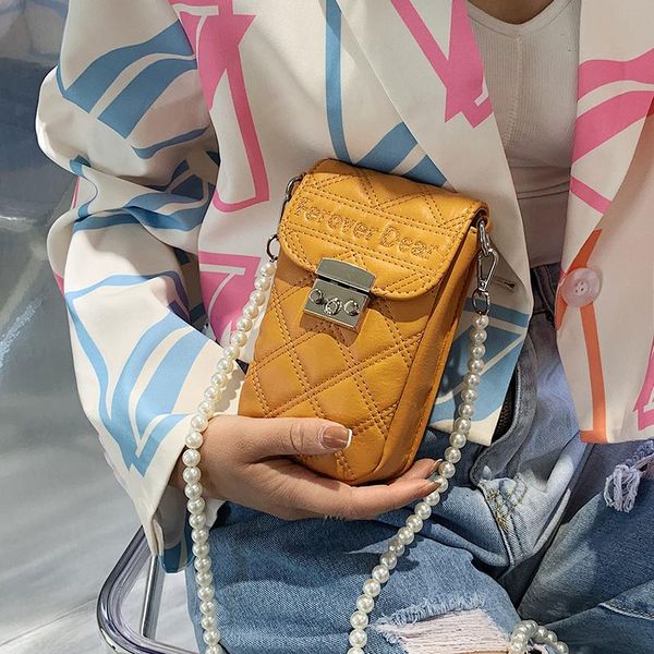 shoulder bags niche design handbags 2021 diamond square bag pearl chain messenger mobile phone width: 11.5cm
shoulder bags niche design handbags 2021 diamond square bag pearl chain messenger mobile phone width: 11.5cm