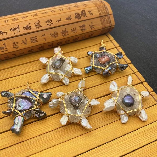 charms natural pearl pendant purple white crystal stitching metal winding suitable for diy making exquisite jewelry necklace, Bronze;silver
charms natural pearl pendant purple white crystal stitching metal winding suitable for diy making exquisite jewelry necklace, Bronze;silver