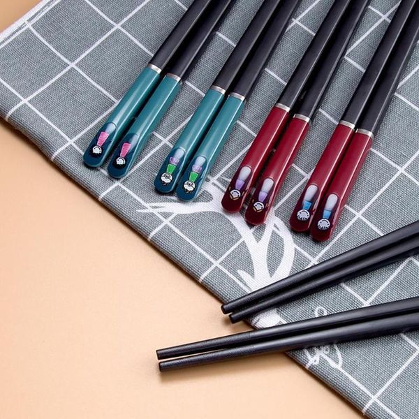 chopsticks 5 pairs durable metal anti-scalding tablewares nice-looking pointed creative for indoor
chopsticks 5 pairs durable metal anti-scalding tablewares nice-looking pointed creative for indoor