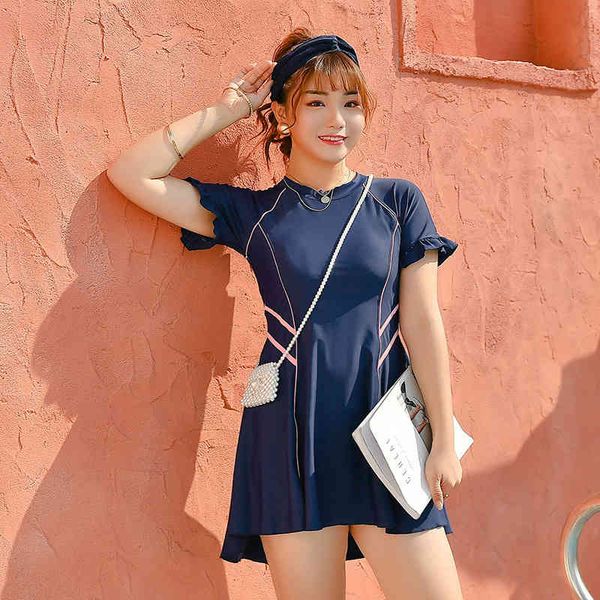 oversize korean fat mm split skirt type cover belly 230 jin xianshou women's conservative swimsuit, White;black
oversize korean fat mm split skirt type cover belly 230 jin xianshou women's conservative swimsuit, White;black