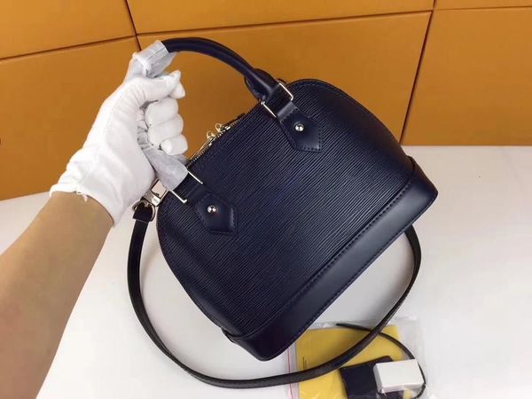2021 designer-women handbags genuine leather bags 7 color water ripple shoulder bag alma pm small patent hand shell tote
2021 designer-women handbags genuine leather bags 7 color water ripple shoulder bag alma pm small patent hand shell tote