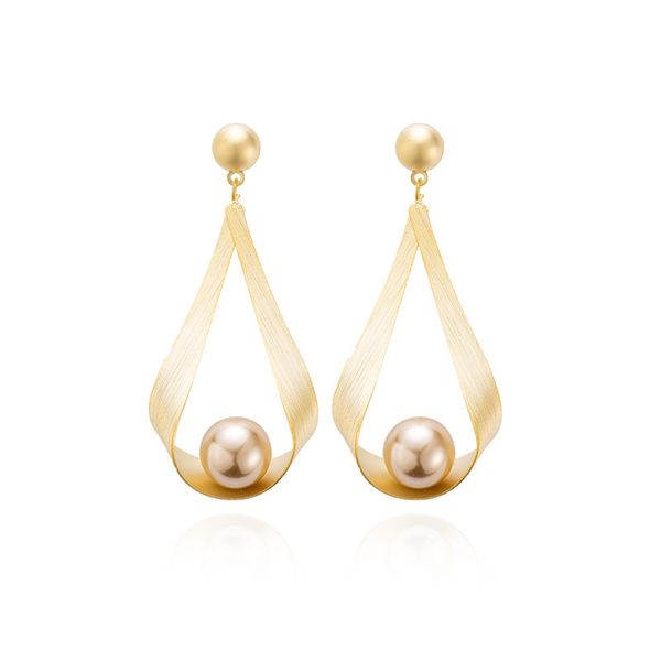 factory wholesale style exaggeration asian gold drop earrings pearl temperament versatile geometric personality earrings female party gift
factory wholesale style exaggeration asian gold drop earrings pearl temperament versatile geometric personality earrings female party gift