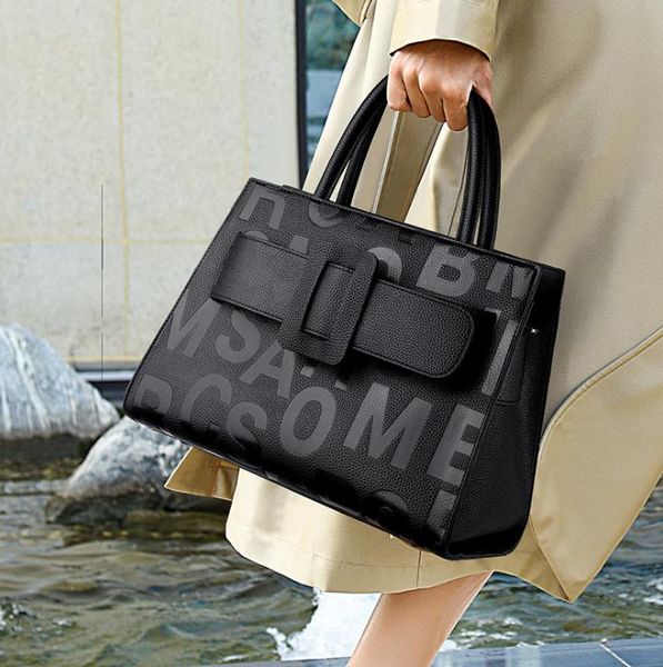 totes women's bag autumn/winter style trendy large-capacity messenger fashion trend letter ladies single shoulder bags
totes women's bag autumn/winter style trendy large-capacity messenger fashion trend letter ladies single shoulder bags