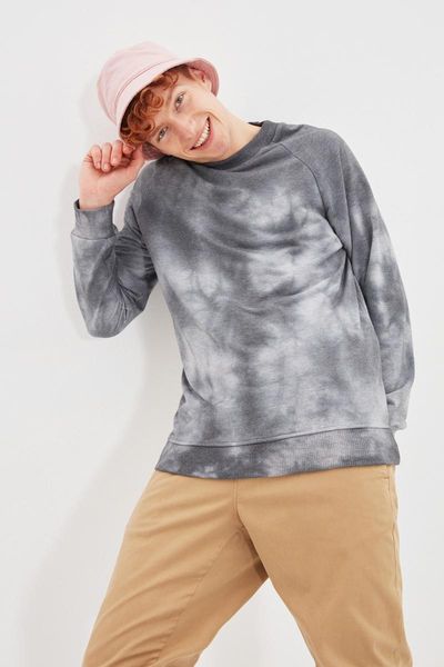 men's hoodies & sweatshirts trendyol men 's regular fit cycling-neck batik sweatshirt tmnaw22sw0415, Black
men's hoodies & sweatshirts trendyol men 's regular fit cycling-neck batik sweatshirt tmnaw22sw0415, Black