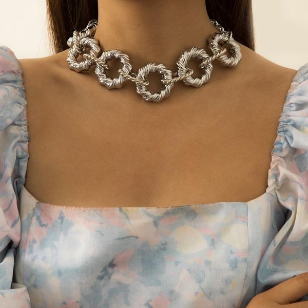 chokers european and american style exaggerated heavy industry necklace retro ring twist clavicle chain e-commerce selling jewelry, Golden;silver
chokers european and american style exaggerated heavy industry necklace retro ring twist clavicle chain e-commerce selling jewelry, Golden;silver