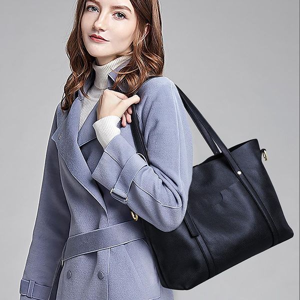 lady shoulder bag women designer handbag female hobo tote genuine leather large crossbody bags ladies duffel
lady shoulder bag women designer handbag female hobo tote genuine leather large crossbody bags ladies duffel
