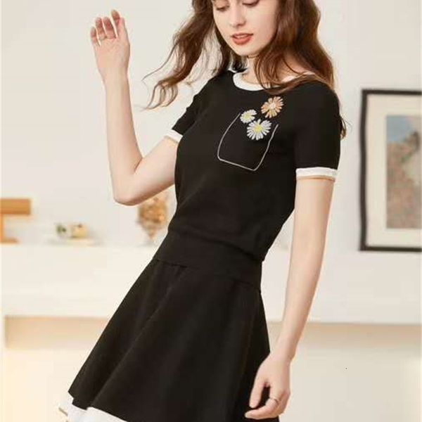 skirts sweater sets summer 2 piece knitted set women suower patterns knitting pullovers+striped deco knit skirts, Black
skirts sweater sets summer 2 piece knitted set women suower patterns knitting pullovers+striped deco knit skirts, Black