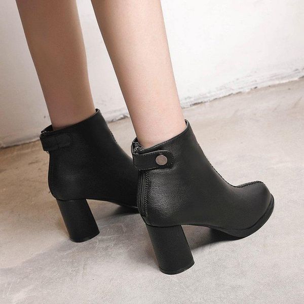 boots 2021 autumn and winter thick with fashion high-heeled short simple comfort women's ankle, Black
boots 2021 autumn and winter thick with fashion high-heeled short simple comfort women's ankle, Black