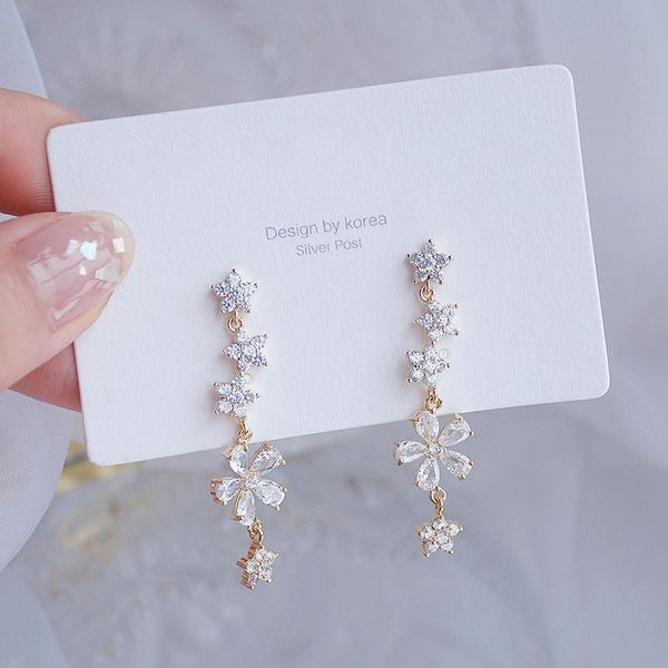 dangle & chandelier beautiful flowers earrings for women designer luxury jewelry micro-inlaid zircon s925 needle wedding, Silver
dangle & chandelier beautiful flowers earrings for women designer luxury jewelry micro-inlaid zircon s925 needle wedding, Silver