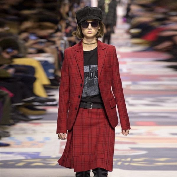 women's two piece pants 2021 winter elegant red plaid skirt set women runway designer single breasted jacket coat pleated suit ladies c, White
women's two piece pants 2021 winter elegant red plaid skirt set women runway designer single breasted jacket coat pleated suit ladies c, White