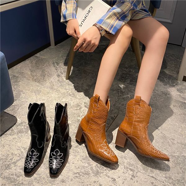 new women boots thick heels ladies booties stone pattern embroidery winterfemale boots fashion mid calf boots woman short shoes, Black
new women boots thick heels ladies booties stone pattern embroidery winterfemale boots fashion mid calf boots woman short shoes, Black