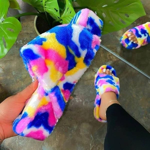 autumn and winter women's thick-soled fur slippers fashion ladies color plus size one-word home shoes, Black
autumn and winter women's thick-soled fur slippers fashion ladies color plus size one-word home shoes, Black