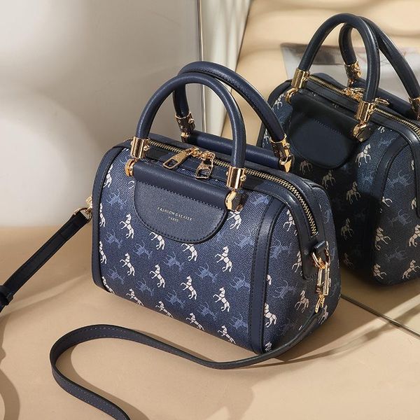cross body bag women 2021 fashion retro pillow old pattern portable diagonal purse and handbags sac a main
cross body bag women 2021 fashion retro pillow old pattern portable diagonal purse and handbags sac a main