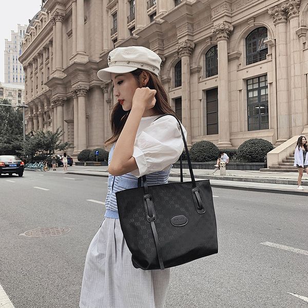 large capacity bag women's summer letter shopping net red oxford cloth one shoulder tote bag purse
large capacity bag women's summer letter shopping net red oxford cloth one shoulder tote bag purse