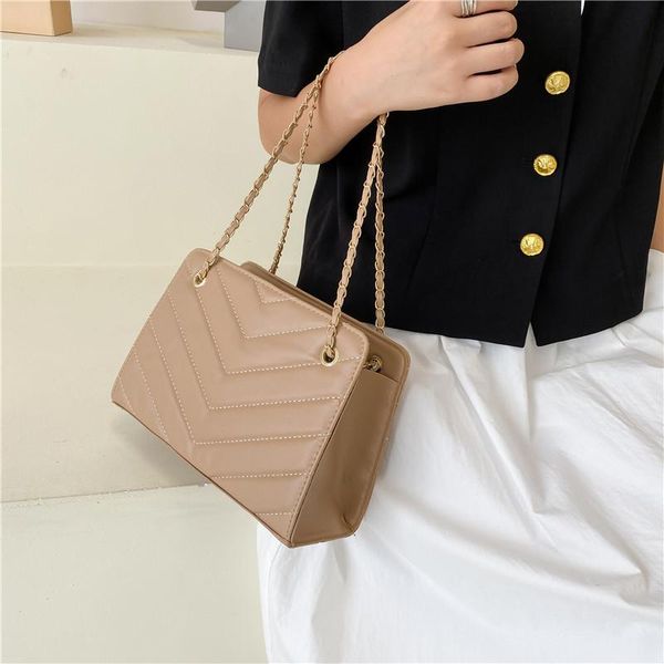 evening bags 2021 messenger handbags retro alligator pattern women shoulder flap pu leather casual solid crossbody for bolsas
evening bags 2021 messenger handbags retro alligator pattern women shoulder flap pu leather casual solid crossbody for bolsas