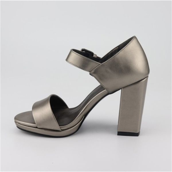sandals olomm feminine sandals plaza high heels ladies nice open-toed toe black white gun colour women's party shoes and more size 5-9.
sandals olomm feminine sandals plaza high heels ladies nice open-toed toe black white gun colour women's party shoes and more size 5-9.