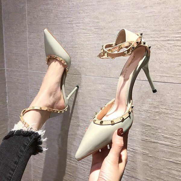 dress shoes 2021 summer baotou stiletto rivet fashion high heels pointed female word belt, Black
dress shoes 2021 summer baotou stiletto rivet fashion high heels pointed female word belt, Black