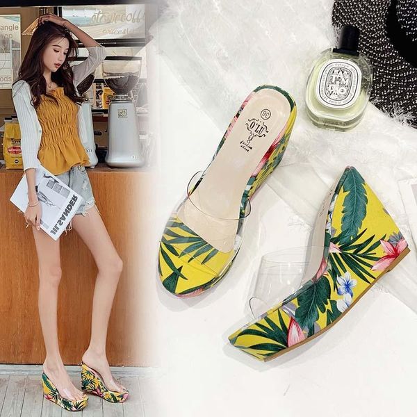 slippers 2021 transparent color matching embroidery waterproof platform thick bottom 12cm wedge heel fish, Black
slippers 2021 transparent color matching embroidery waterproof platform thick bottom 12cm wedge heel fish, Black